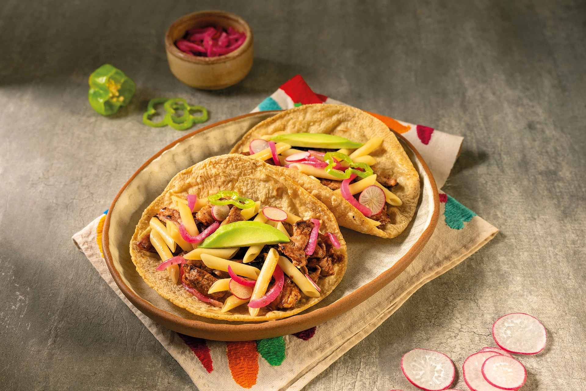 Ponle Pasta Brochetas con Pasta al Ajillo